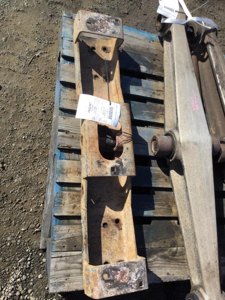 INTERNATIONAL F4370 CROSSMEMBER in Spokane, WA 1842307