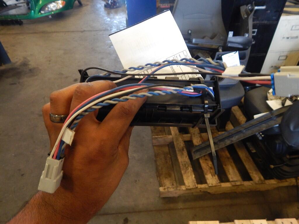 INTERNATIONAL PROSTAR Dash/Console Switch OEM 3549776C4 in Holland, MI