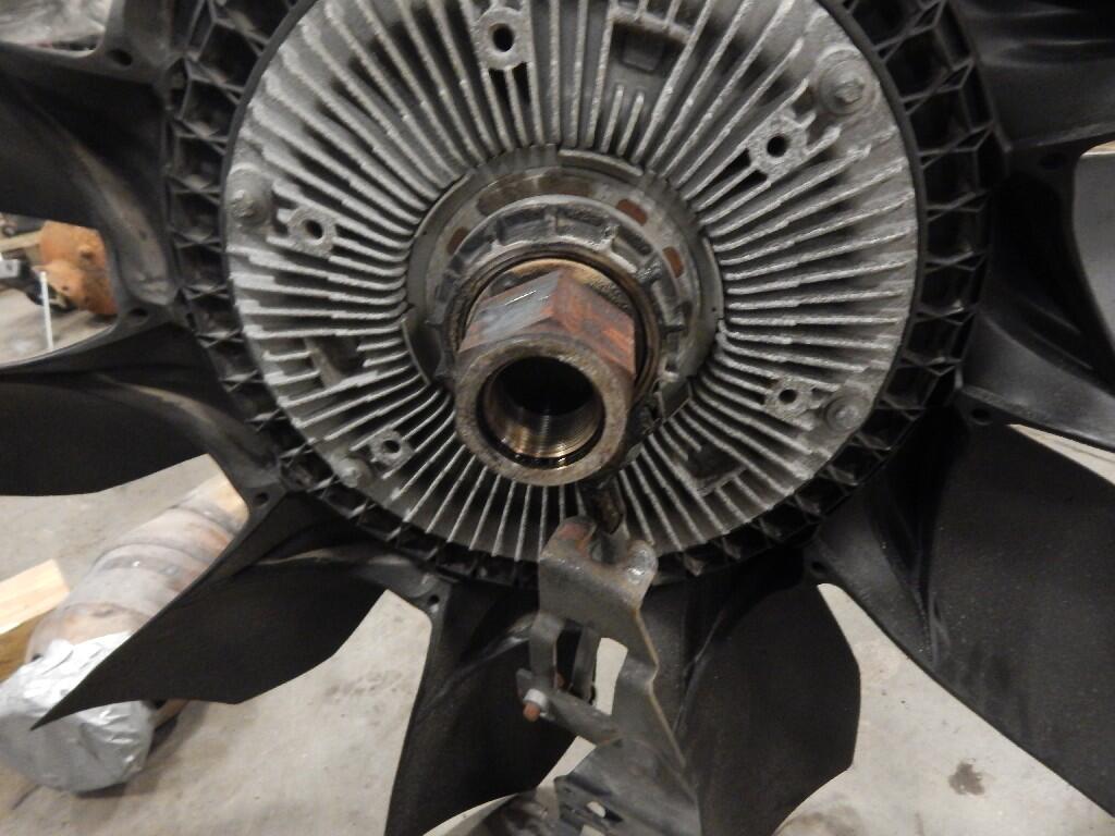 INTERNATIONAL PROSTAR Fan Clutch OEM 3893209C91 in Holland, MI 37929