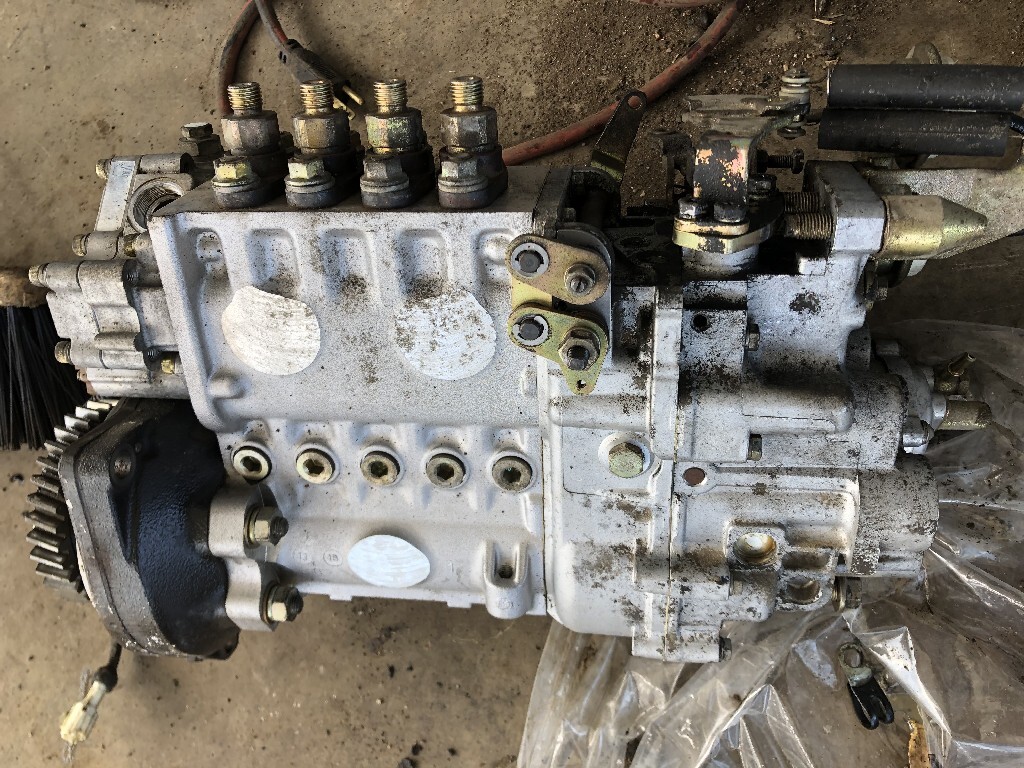 Isuzu npr fuel pump replacement