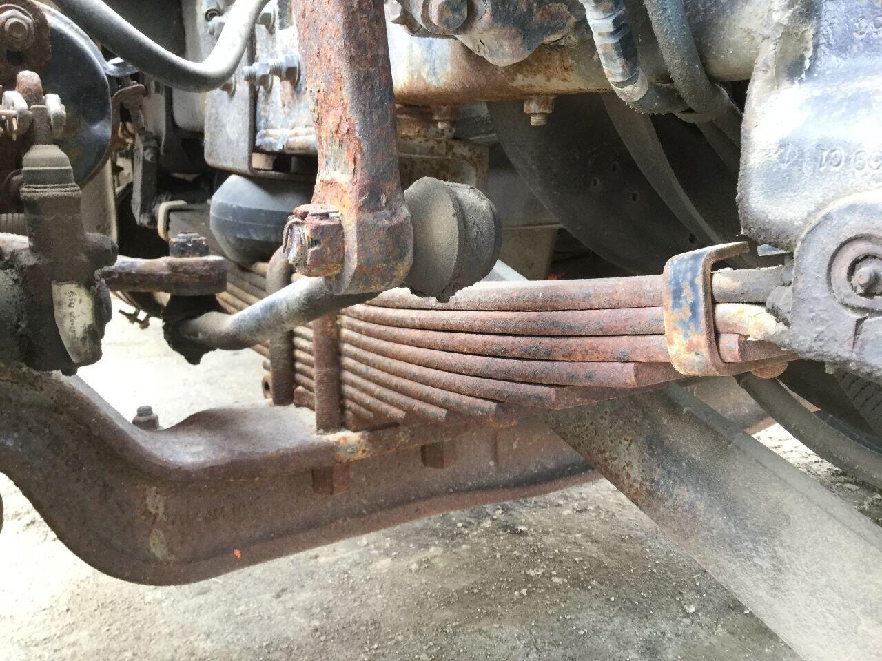 International 4900 Leaf Spring, Front in Des Moines, IA 24868052