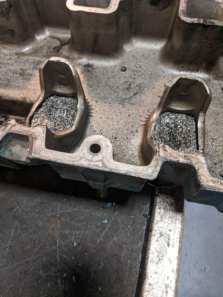 International DT466 Valve Cover in Kankakee, Illinois P7969