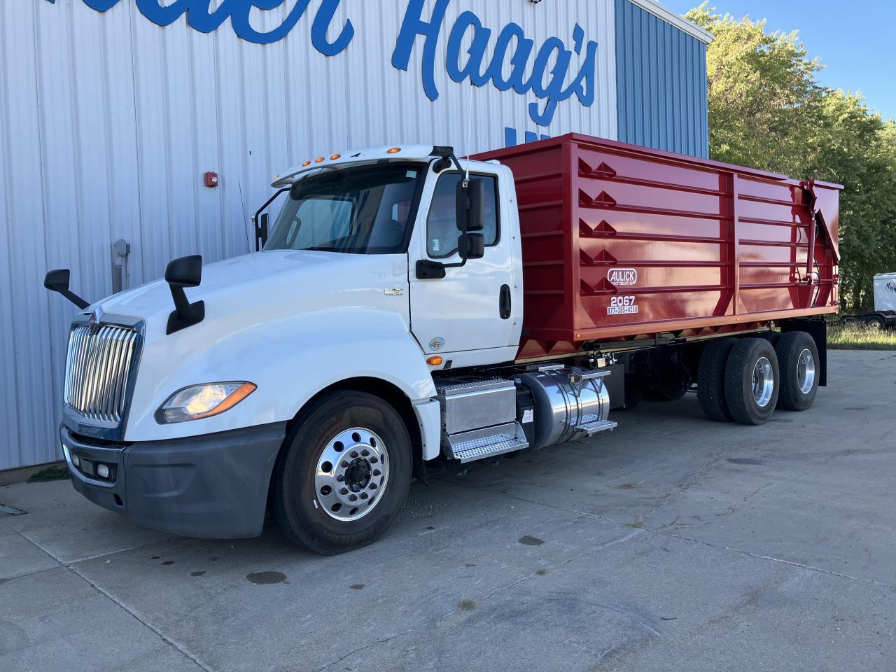 Heavy Trucks & Commercial Vehicles