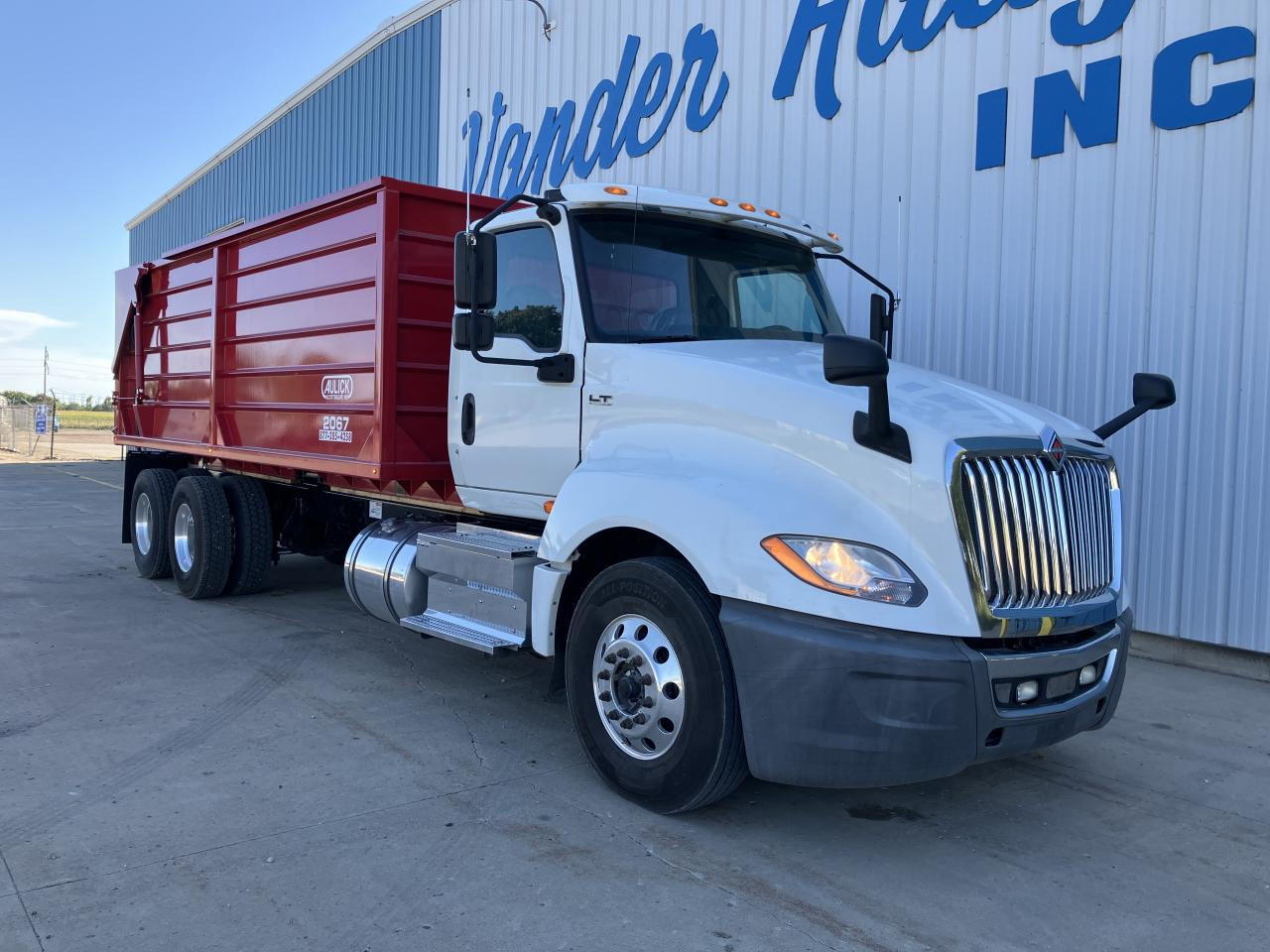Heavy Trucks & Commercial Vehicles