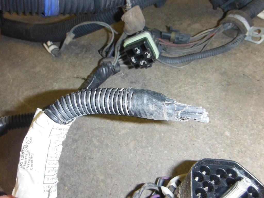 International T444E Engine Wiring Harness in Spencer, IA 24282324