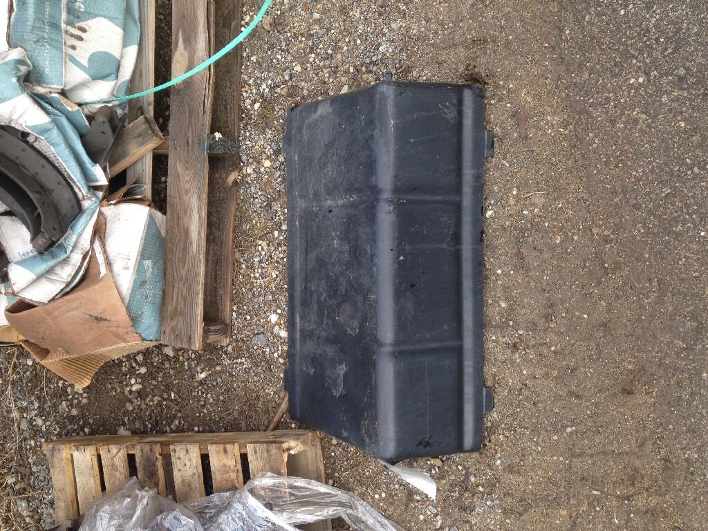 KENWORTH T2000 Battery Box Cover in Holland, MI 14216