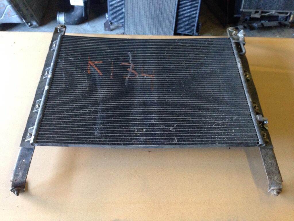 KENWORTH T600 Air Conditioner Condenser in Abbotsford, BRITISH COLUMBIA