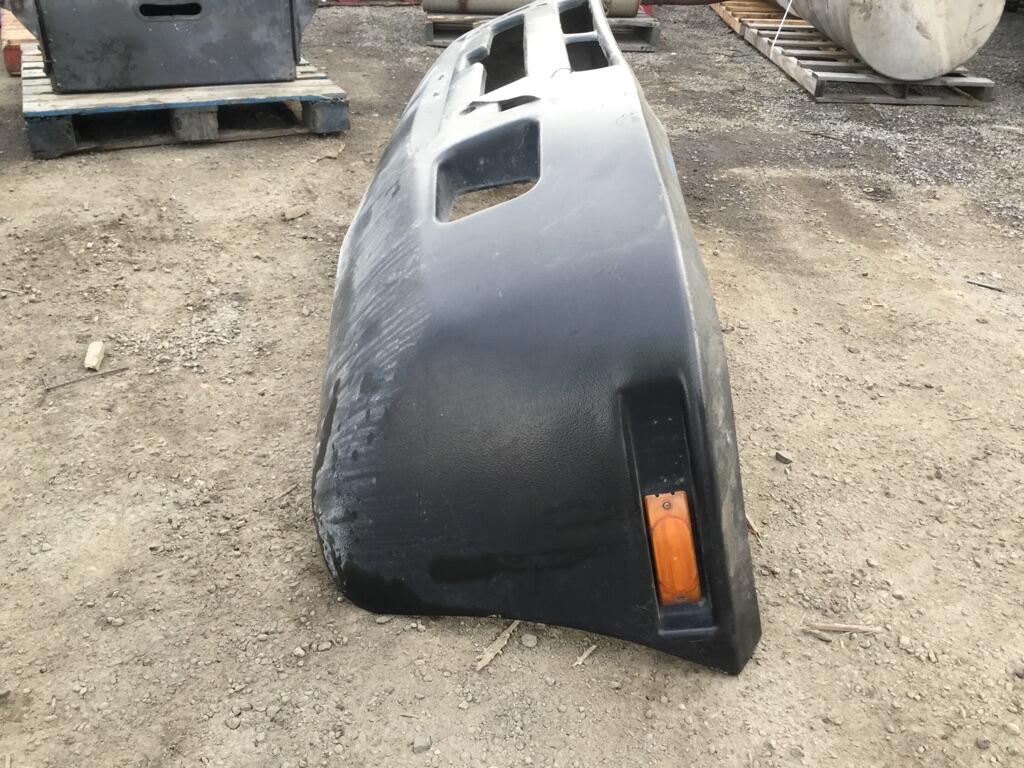 KENWORTH T600 BUMPER ASSEMBLY, FRONT OEM K0641468 in Spokane, WA 1931447