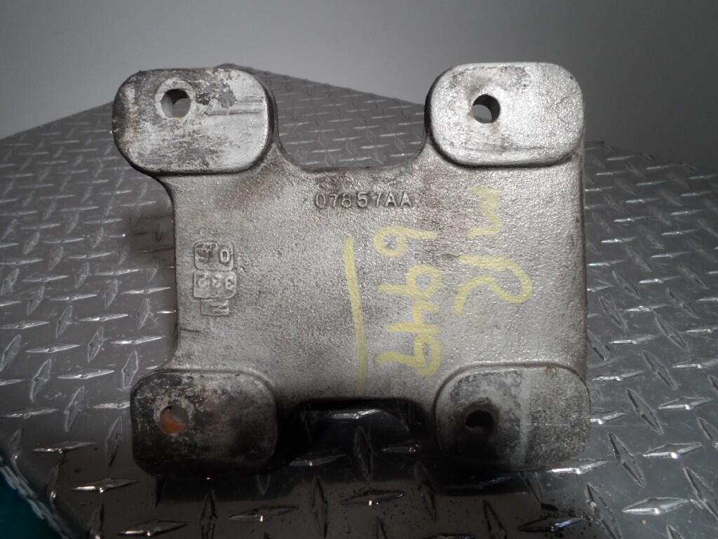 KENWORTH T600 Engine Mounts OEM K2342194R in Grand Rapids, MI 1061412