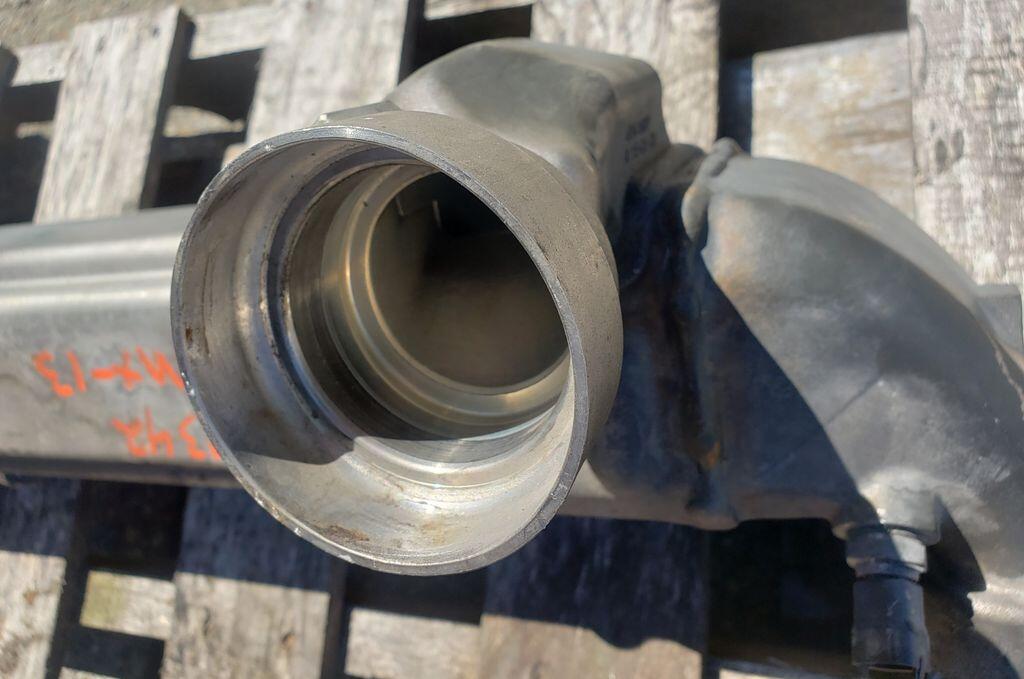 KENWORTH T680 EGR Cooler OEM 2037337 in SPOKANE, WA 3326