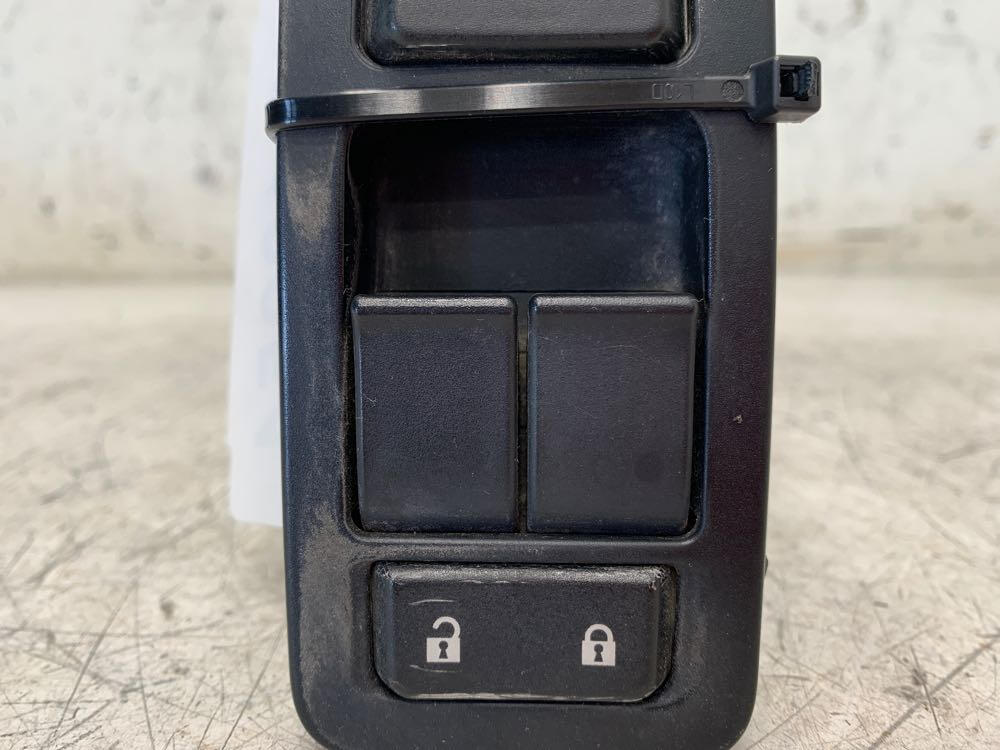 KENWORTH T680 Power Window Switch OEM P2110491201 in Dorr, MI 74510054