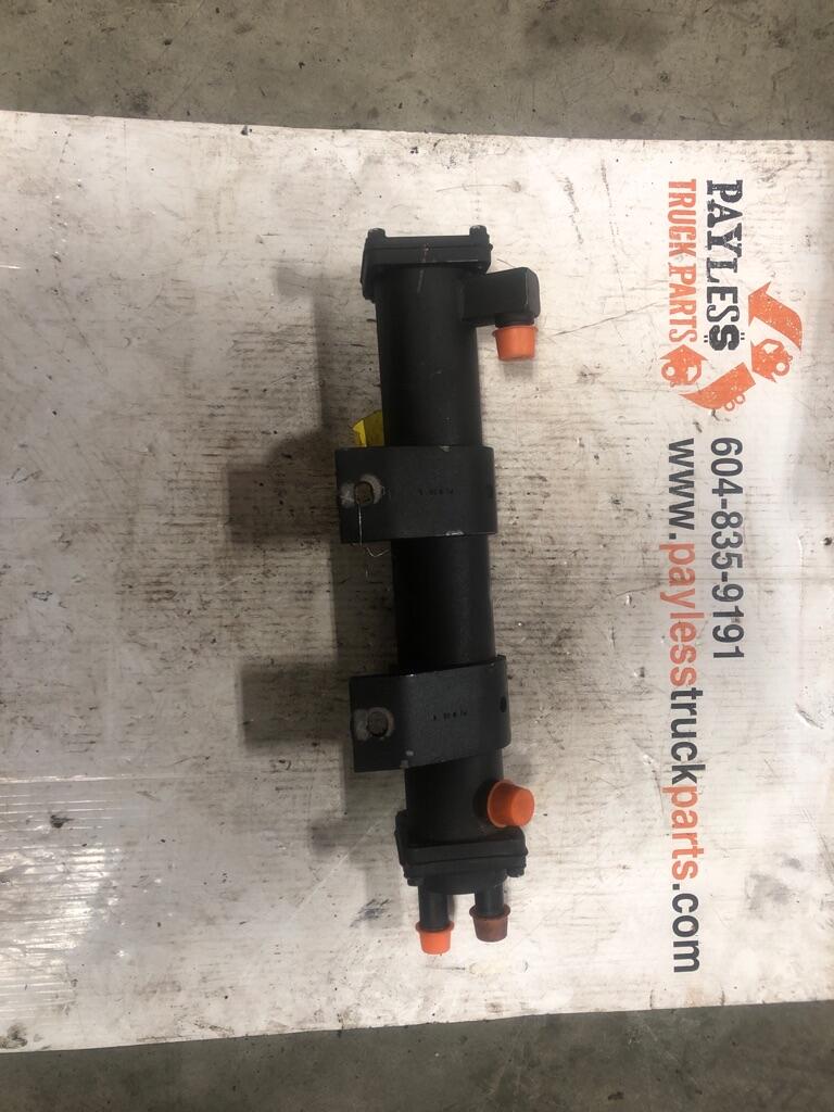 KENWORTH T680 Transmission Oil Cooler OEM 558666030098974 in