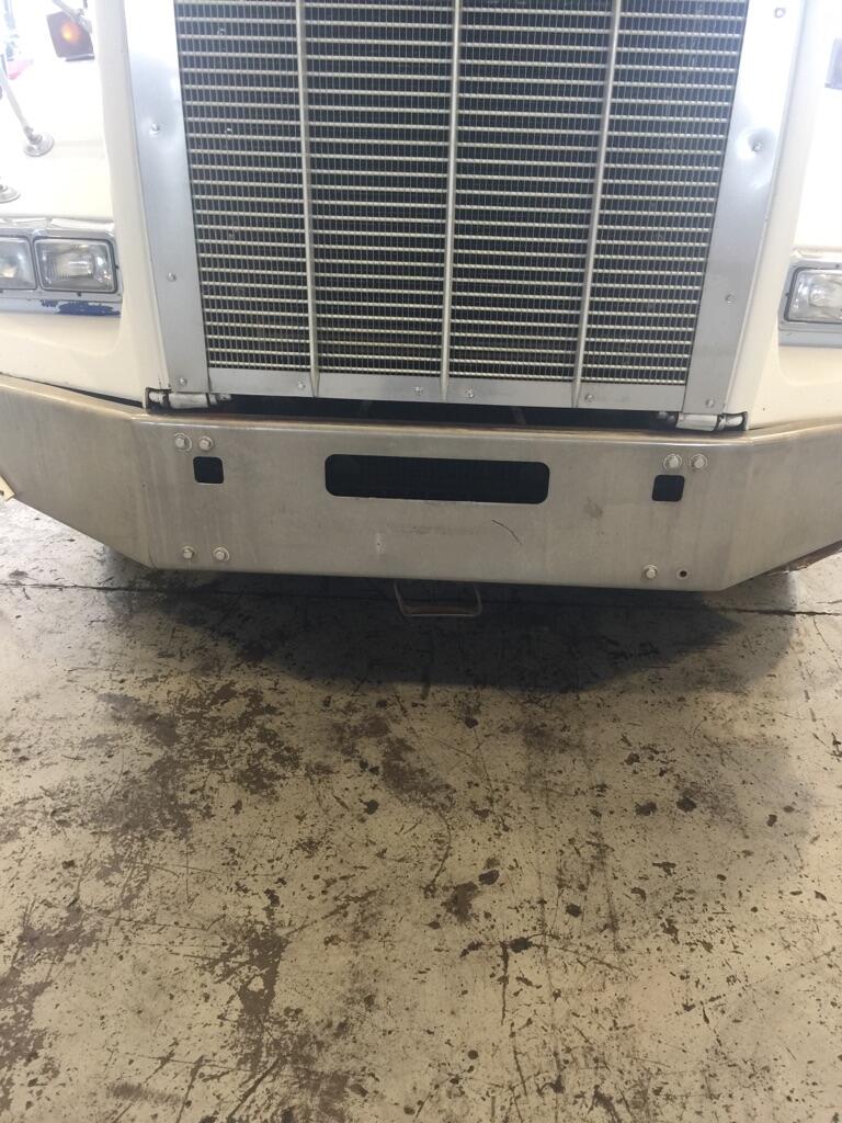 KENWORTH T800 Bumper Assembly, Front in DEFUNIAK SPRINGS, FL #8450