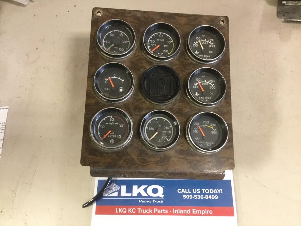 KENWORTH T800 DASH PANEL OEM K1523423 in Spokane, WA 1608827