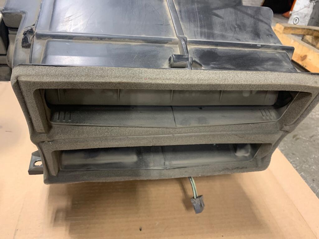 KENWORTH T800 Heater Core in Abbotsford, BRITISH COLUMBIA 22226