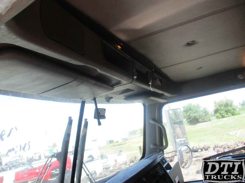 KENWORTH T800 Interior Sun Visor in Denver, CO 41173