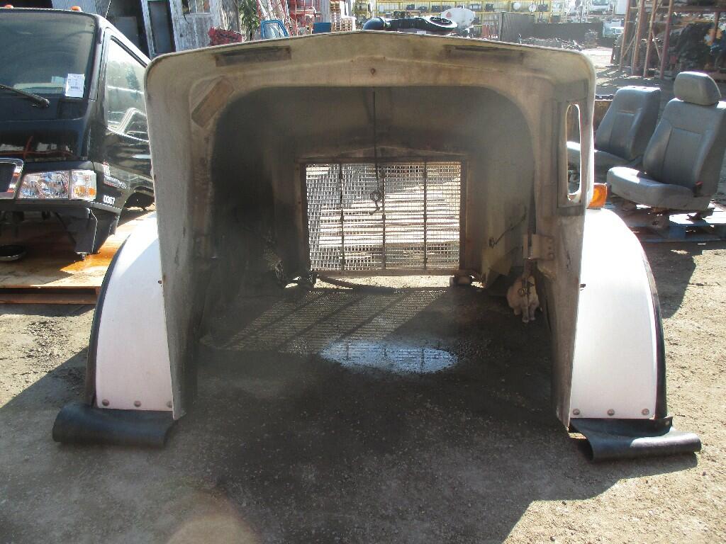 KENWORTH W900S HOOD OEM# K146-1141-2810000 in Stockton, CA ...