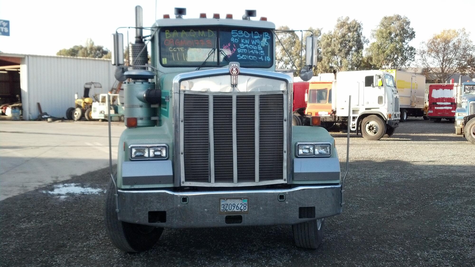 KENWORTH W900 Hood in GILROY, CA 41932