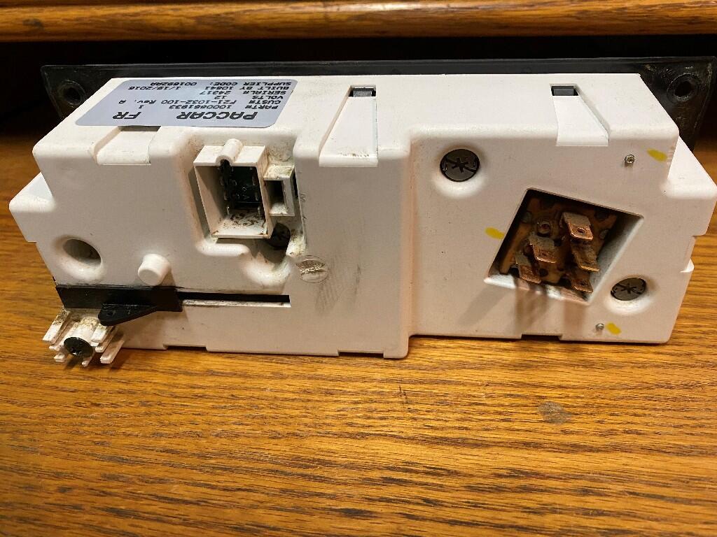KENWORTH W900 TEMPERATURE CONTROL OEM 1000861933 in Billings, MT 2078797