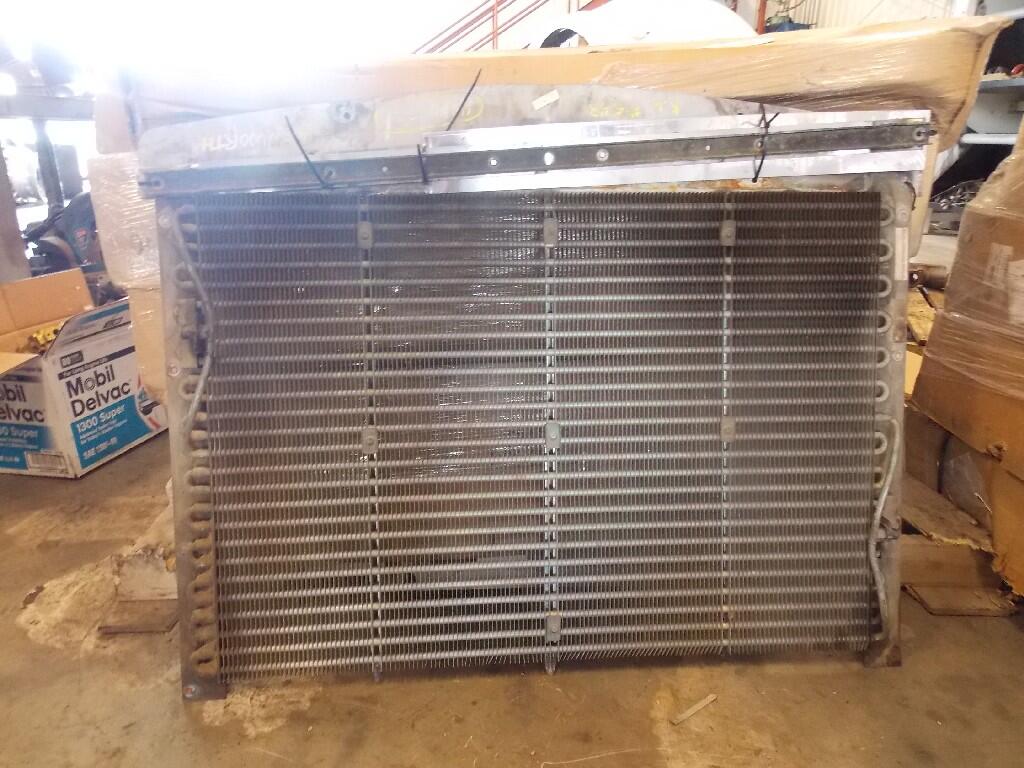 KENWORTH Air Conditioner Condenser in Holland, MI 25133
