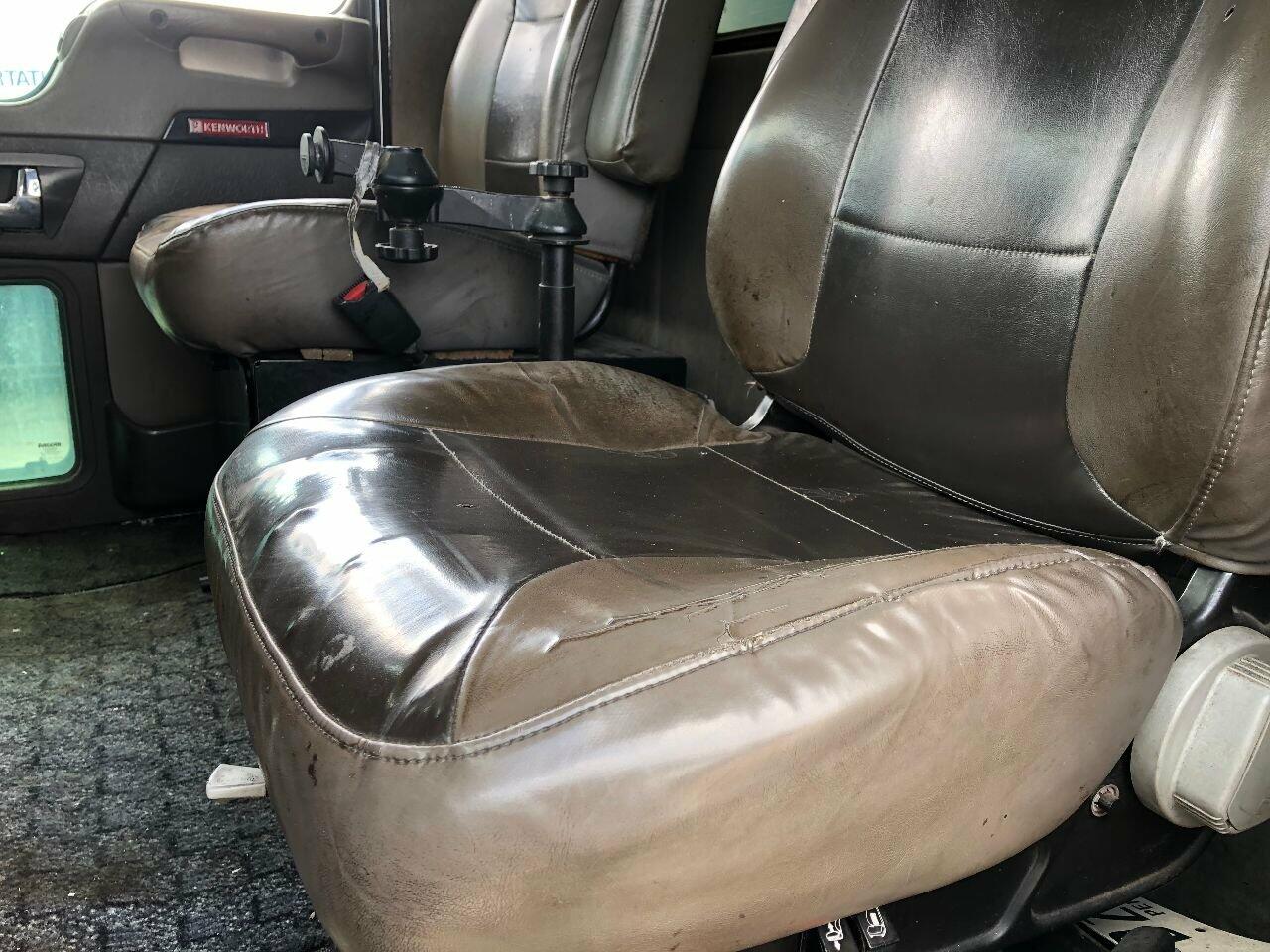 kenworth t370 seat covers