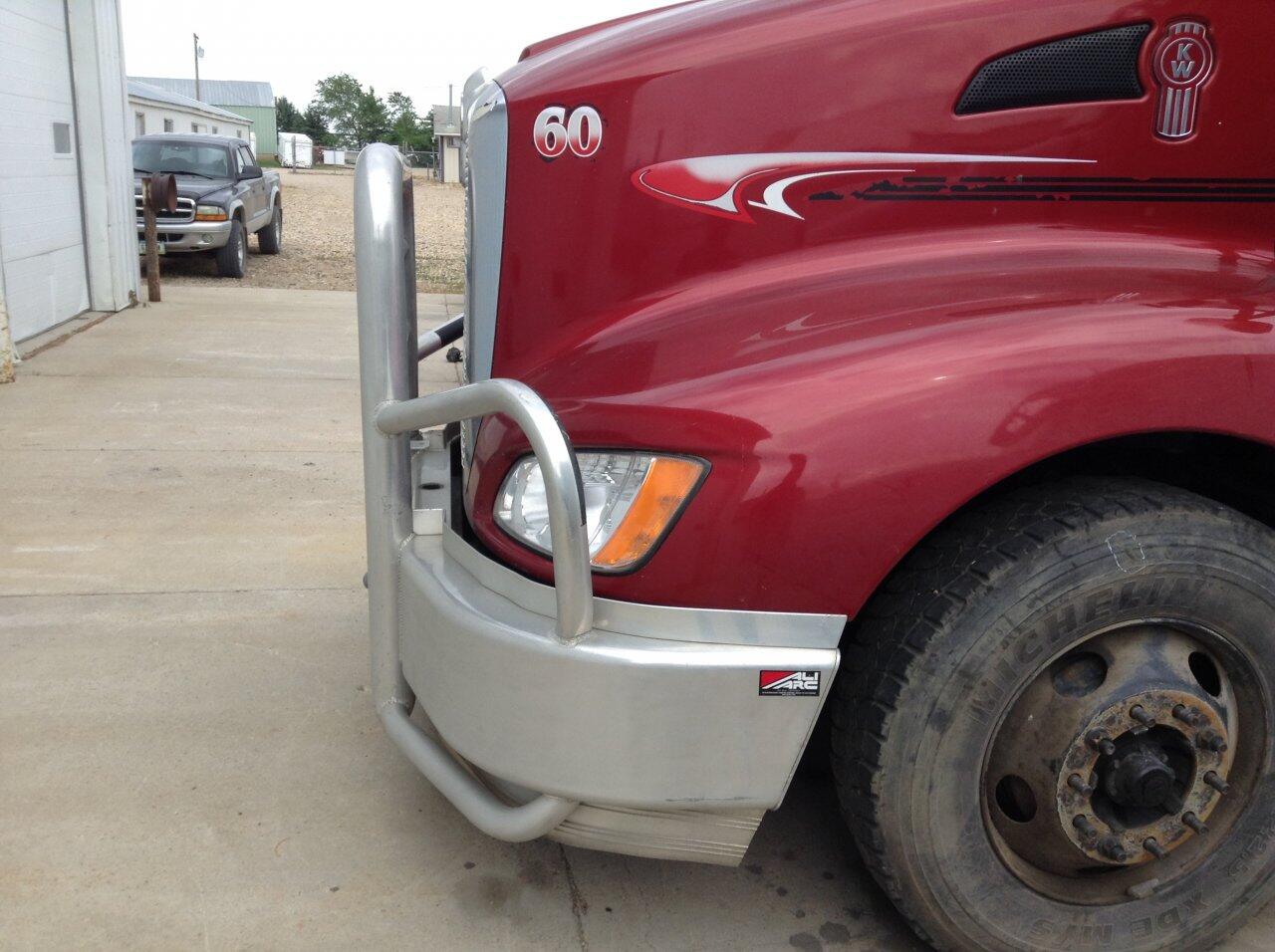 Kenworth T660 Bumper Assembly, Front in Spencer, IA 24671118