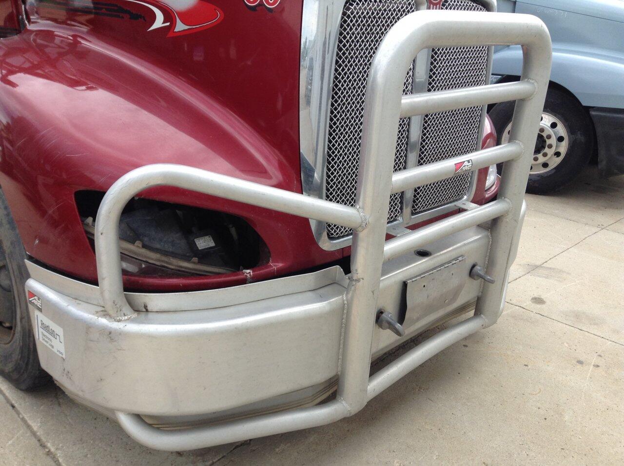 Kenworth T660 Bumper Assembly, Front in Spencer, IA 24671118