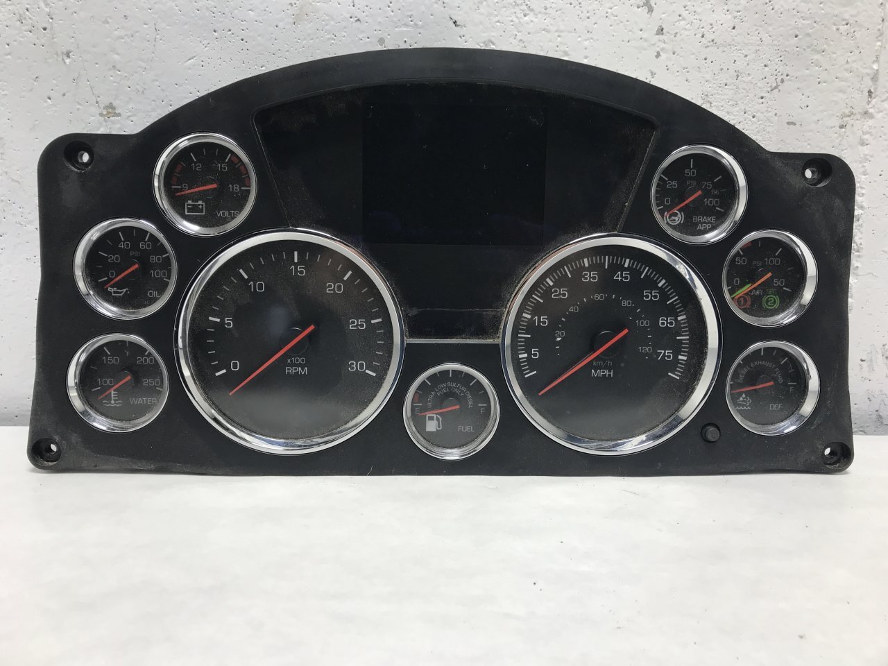 Kenworth T680 Instrument Cluster OEM# Q43-1133-1-1-104 in Sioux Falls ...