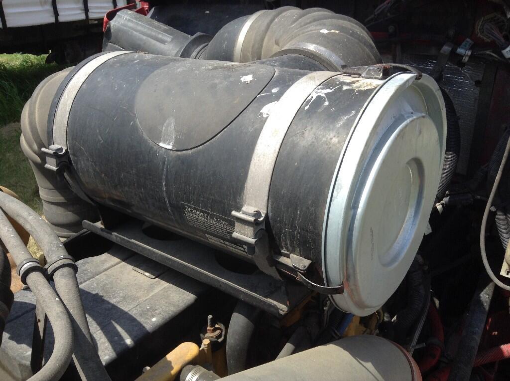 Kenworth T800 Air Cleaner in Spencer, IA 24413320