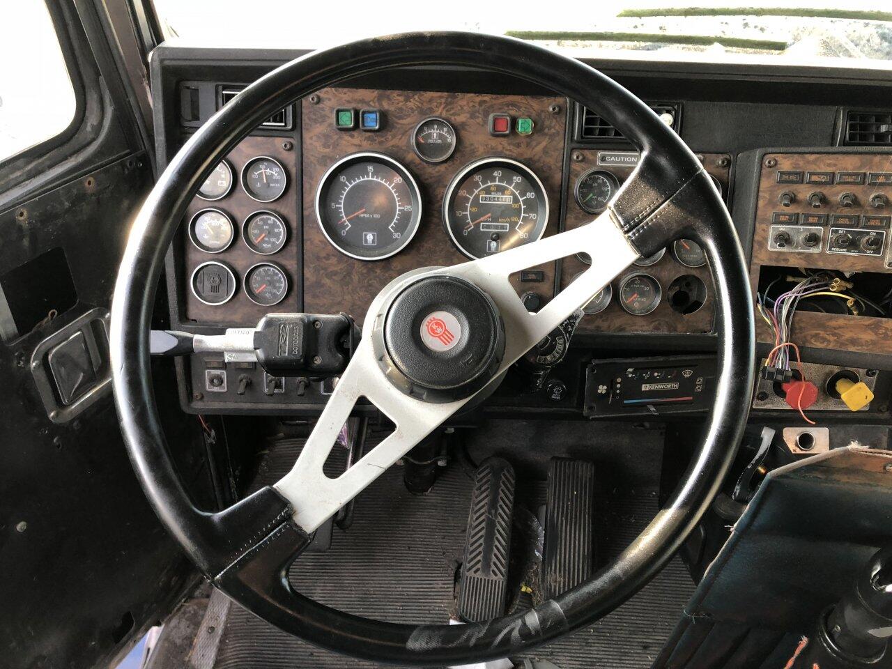 Kenworth T300 Steering Wheel