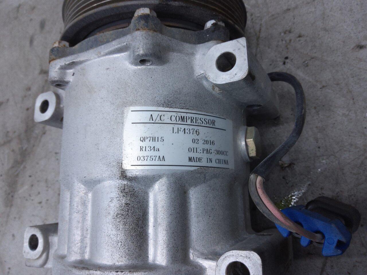 Kenworth W900B Air Conditioner Compressor in Kansas City, MO 25135721