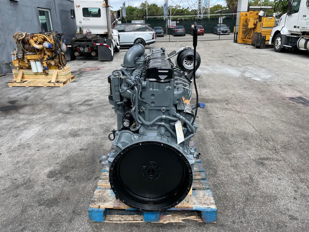 MACK AMI Engine Assembly in HIALEAH, FL #005184