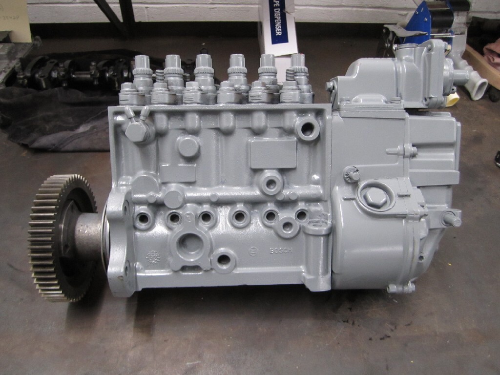 MACK EM7 300 HP AND ABOVE FUEL INJECTION PUMP OEM# 0402746896 in Easton