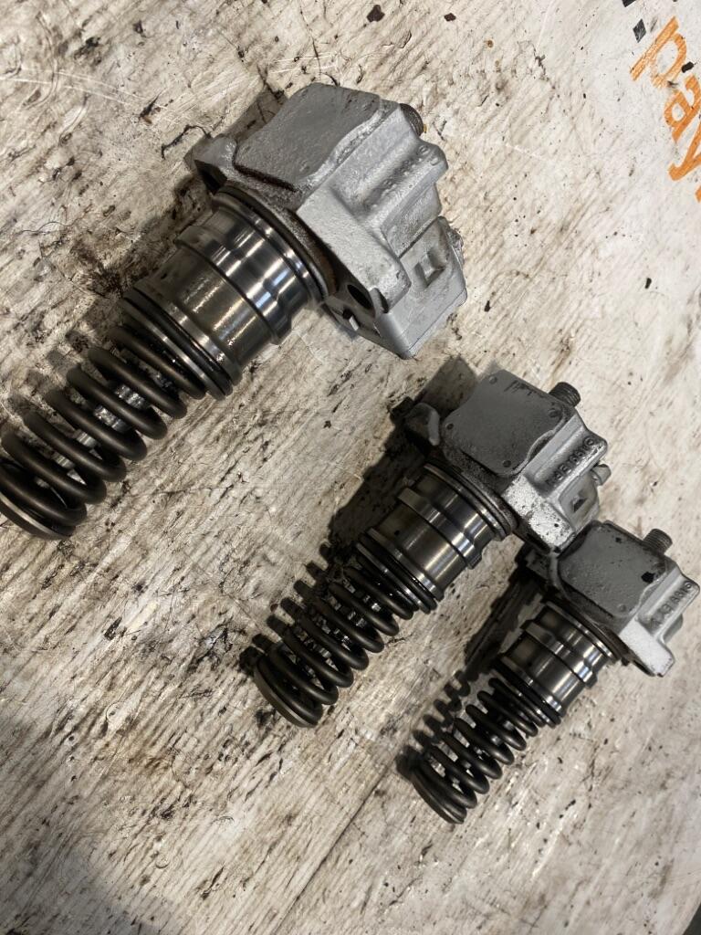 MACK MP8 Fuel Injector OEM 0414755007 in Abbotsford, BRITISH COLUMBIA