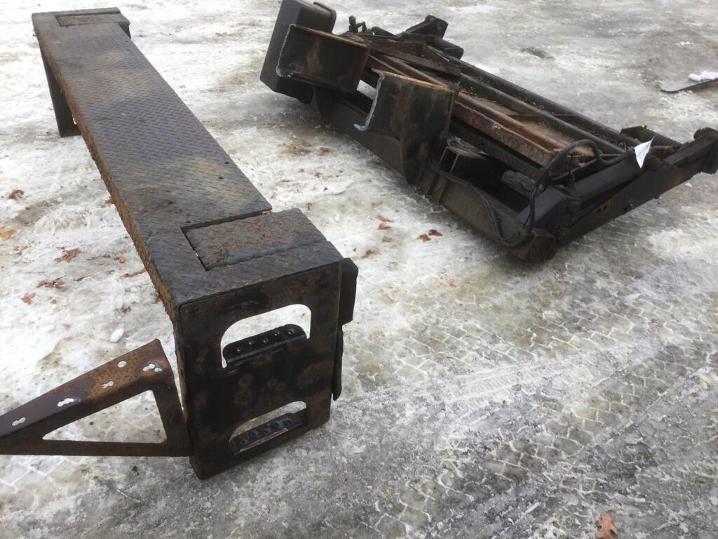 MAXON Durastar Liftgates in FITCHBURG, MA 73229