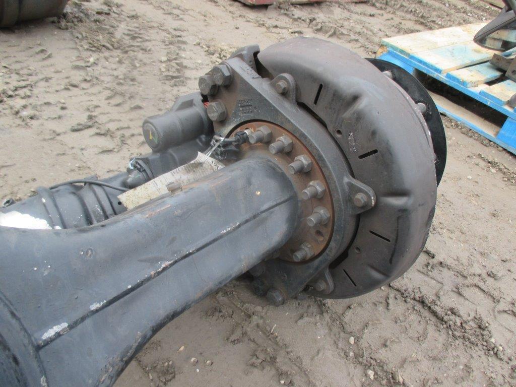 MERITORROCKWELL MD2014X AXLE HOUSING, REAR (FRONT) in Stockton, CA 1951319