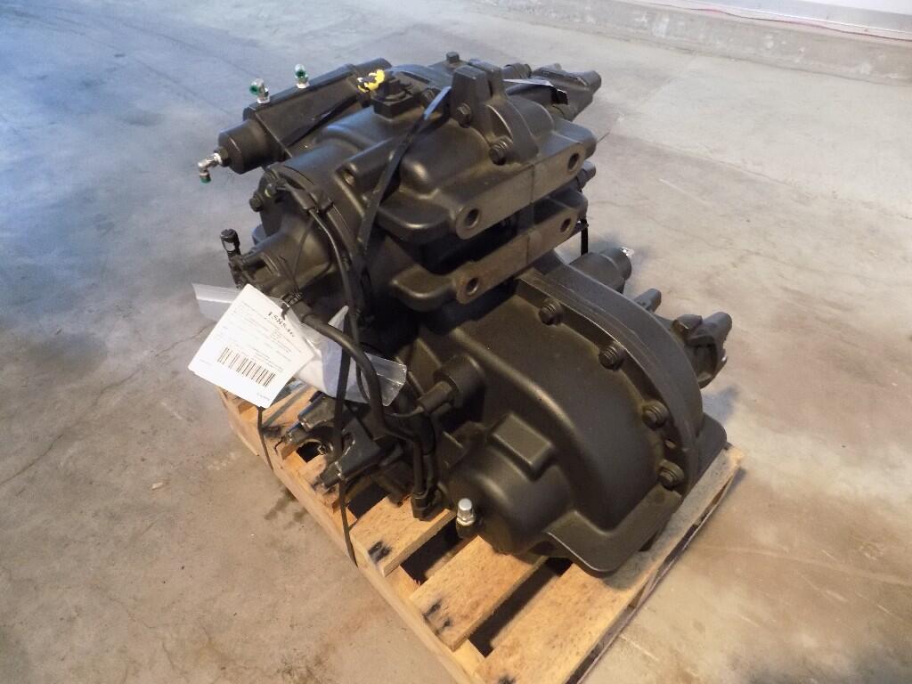 MERITOR MTC4210XL Transfer Case Assembly OEM 3824765C91 in Enfield, CT