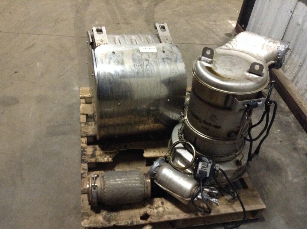 Mack MP8 Exhaust DPF Assembly in Spencer, IA 24443173