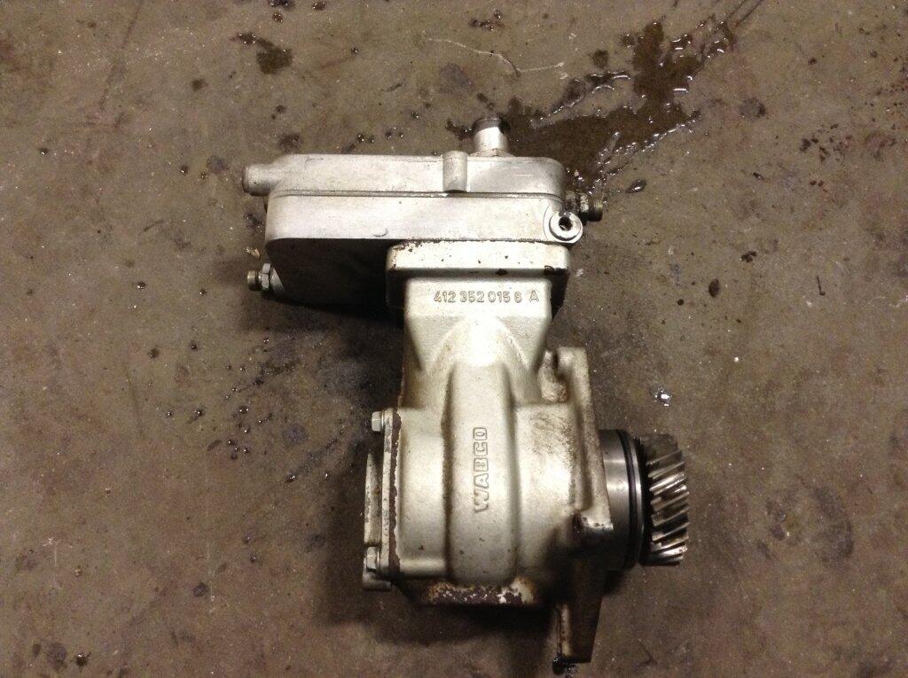 Mercedes MBE4000 Air Compressor OEM A4571302415 in Spencer, IA C20577
