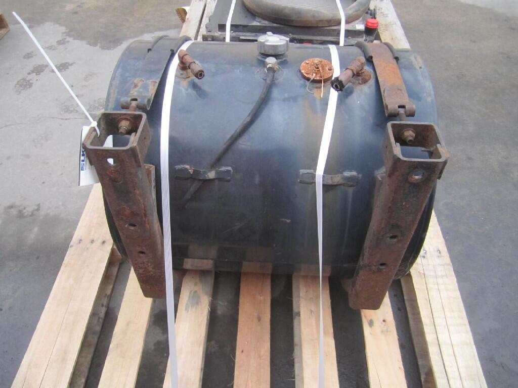 OTTAWA 50/YT50 FUEL TANK OEM 70000018 in Easton, MD K05D0906R