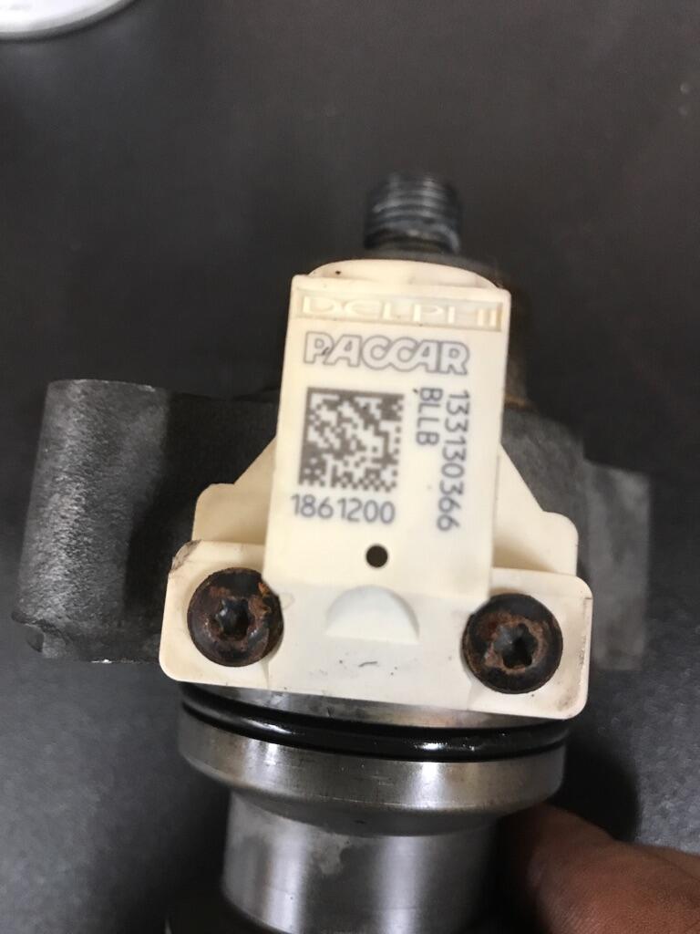 PACCAR MX13 Fuel Pump (Injection) OEM 1861200 in Abbotsford, BRITISH