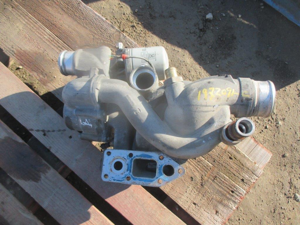 PACCAR MX13 WATER PUMP in Stockton, CA 1990647