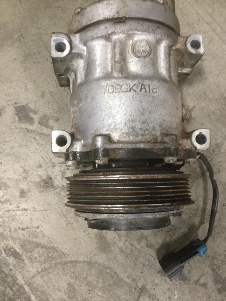 PACCAR Air Conditioner Compressor OEM# 709GK A18 in Abbotsford, BRITISH ...