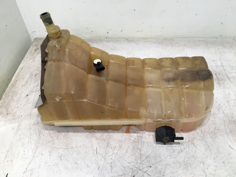 PACCAR Coolant Reservoir OEM N5346001 in Dorr, MI 61910501