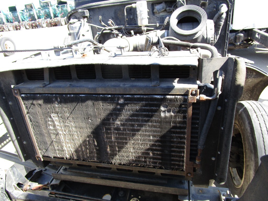 PETERBILT 330 Air Conditioner Condenser in CRANDALL, TX #39405