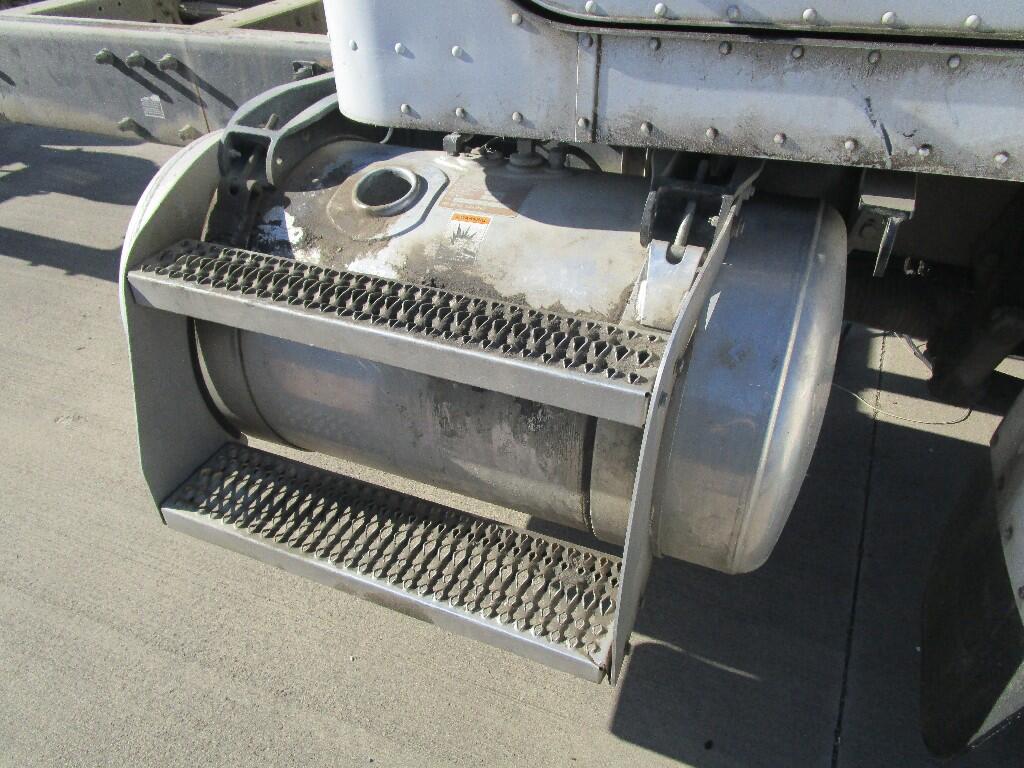 PETERBILT 330 Fuel Tank Strap/Hanger in CRANDALL, TX 35906