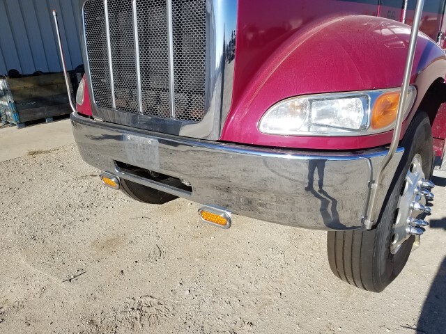 PETERBILT 335 BUMPER ASSEMBLY, FRONT in Watseka, IL #2043554