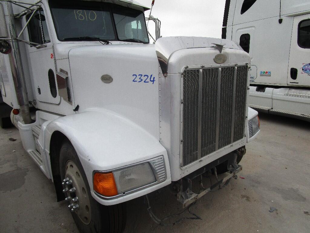 Peterbilt 377 Hood In Crandall Tx 42336