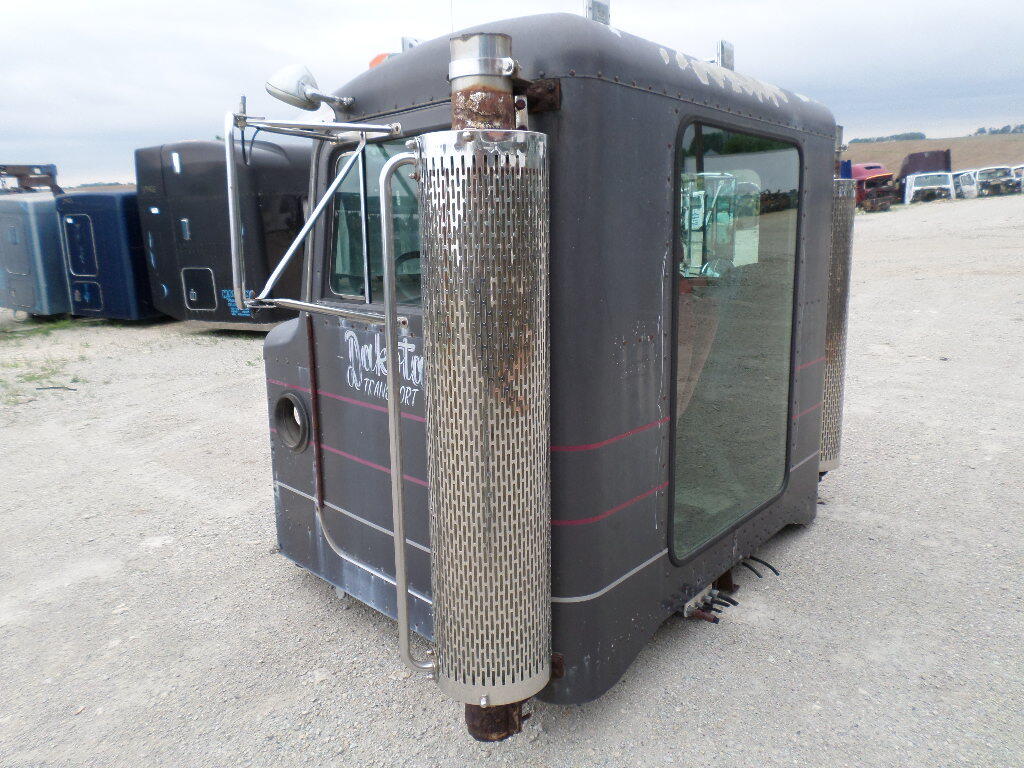 PETERBILT 379 EXHD CAB in Wykoff, MN 43749