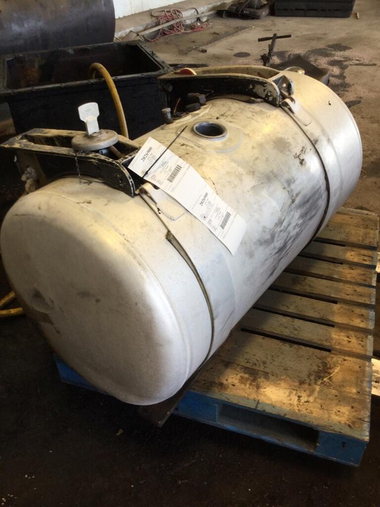 Peterbilt Fuel Tank Pickup Tube at Charles Purcell blog